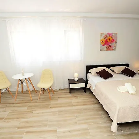 Apartman Cavka *